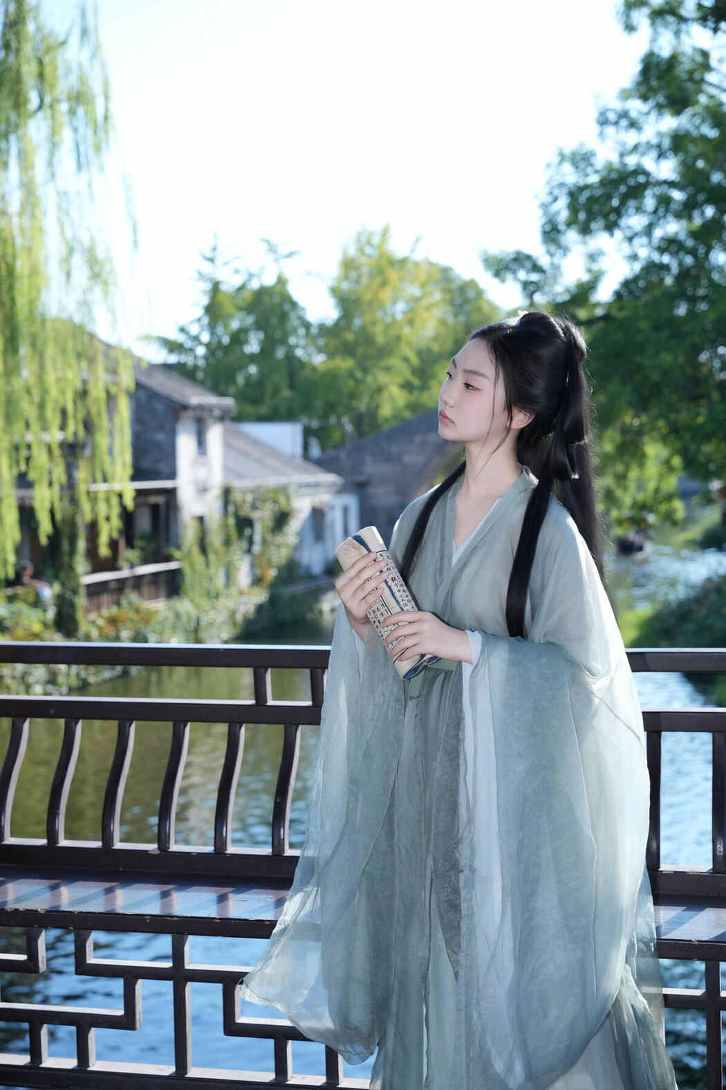 YiTuYu艺图语 Vol.10273 Qing Qing (12P)