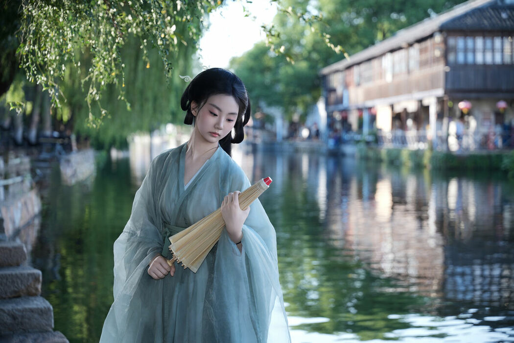 YiTuYu艺图语 Vol.10273 Qing Qing (12P)