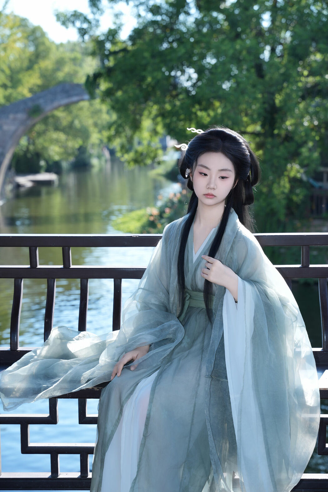 YiTuYu艺图语 Vol.10273 Qing Qing (12P)