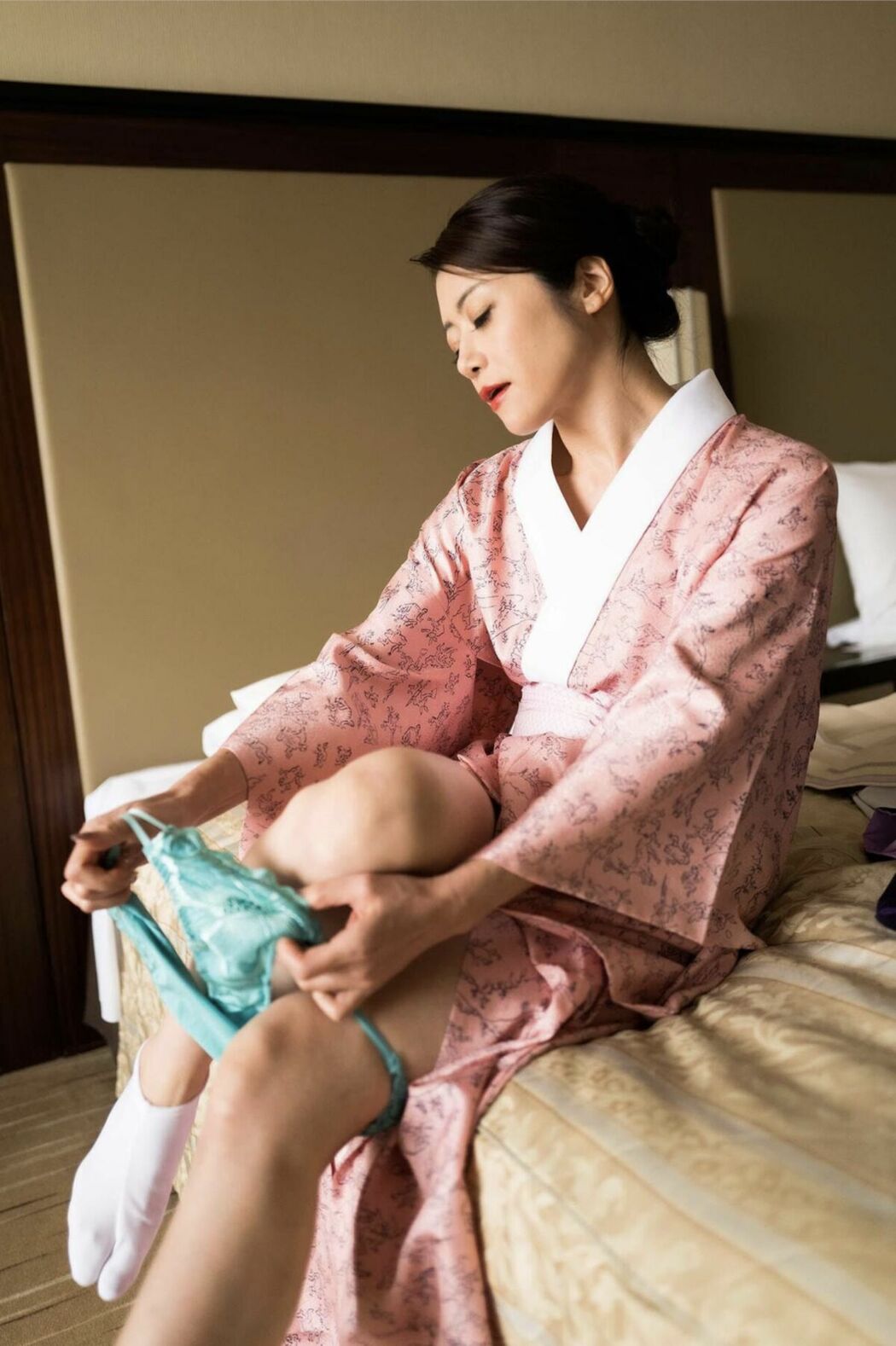 JP Maki Hojo 北条麻妃 – 写真集 Violet Nude photo Collection (87P)