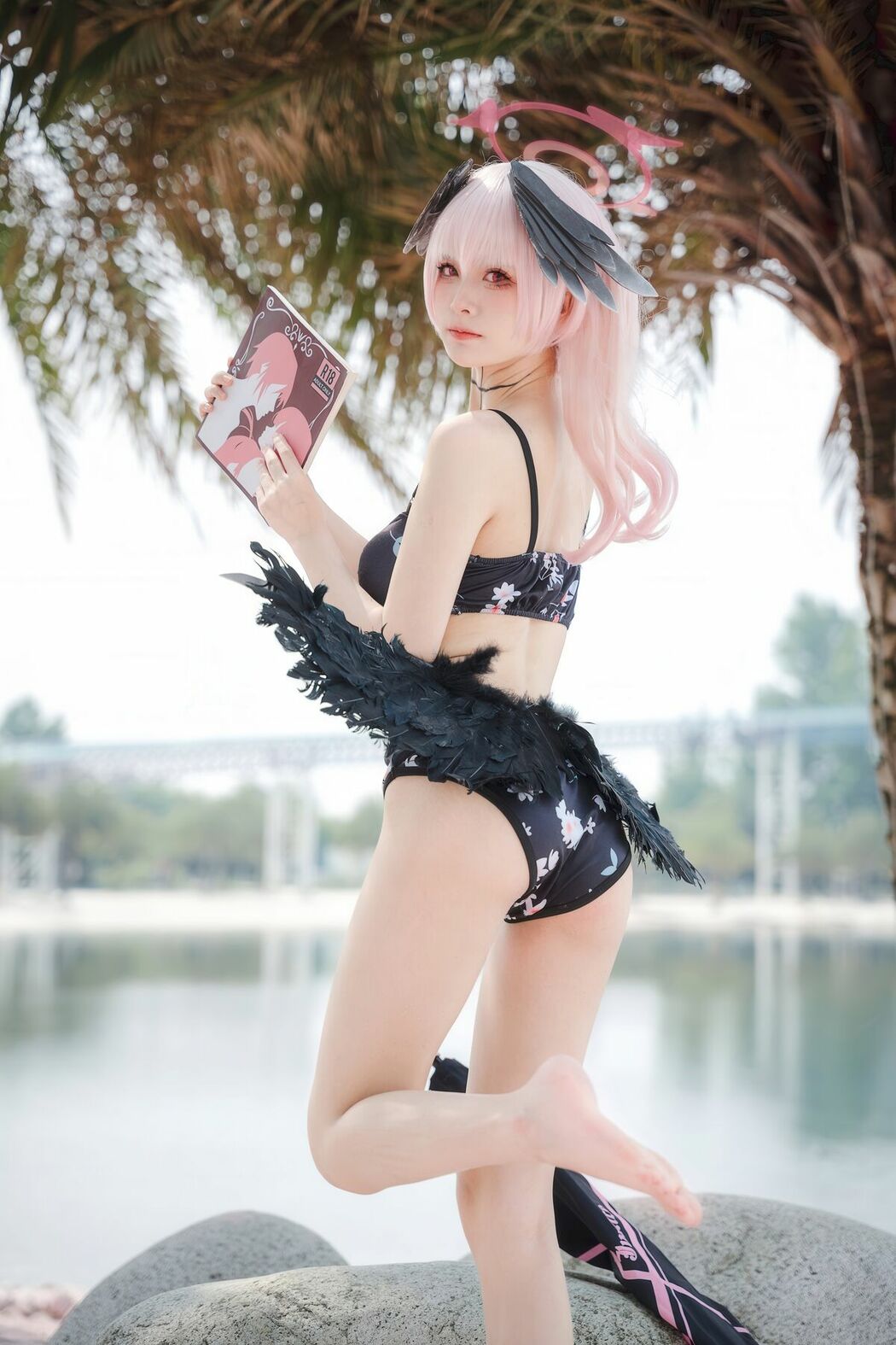 Coser@九柒喵 – 碧蓝航线 小春泳装 (28P)