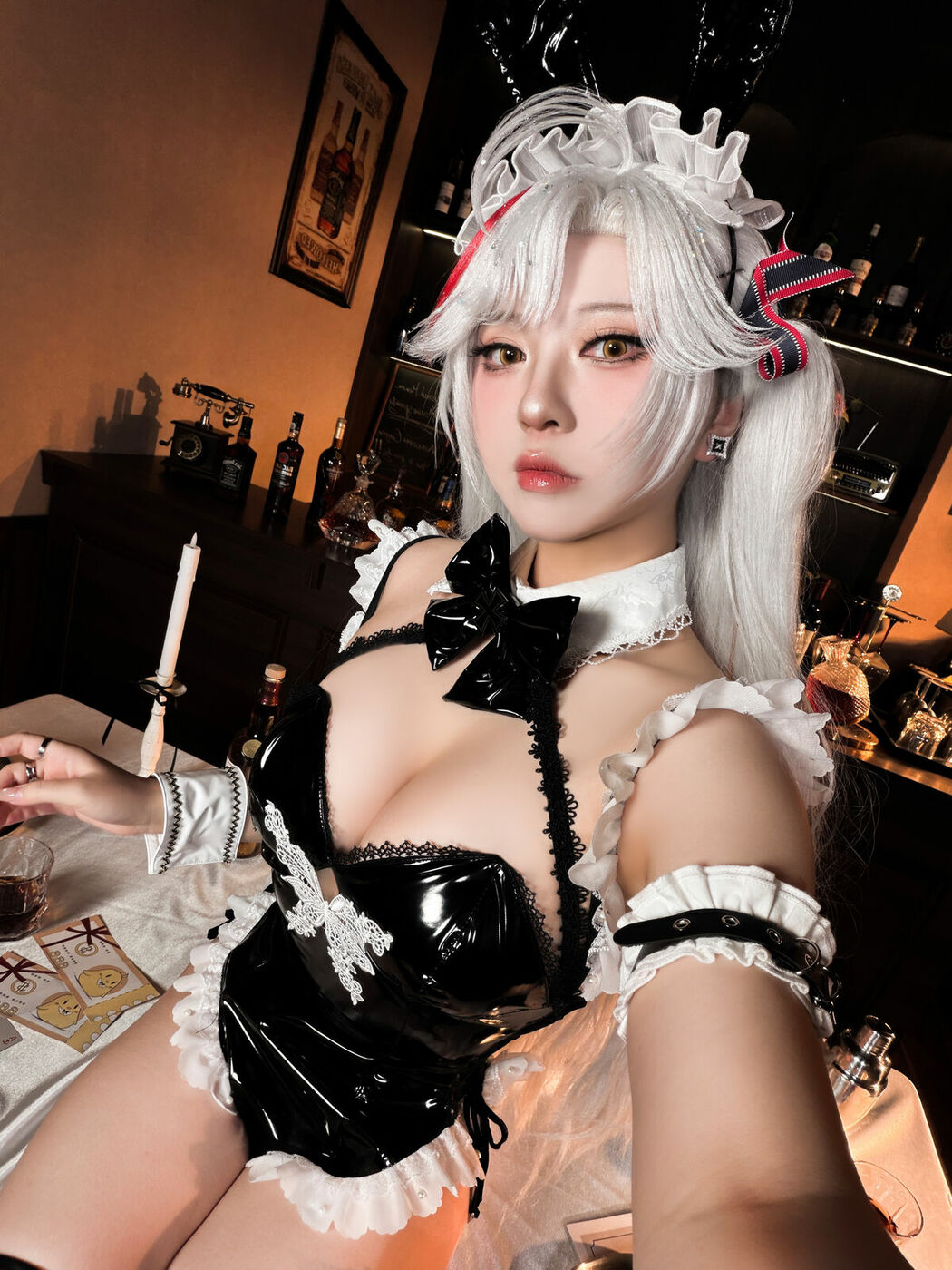 Coser@半半子 – 歐根親王Bunny (63P – 7V)