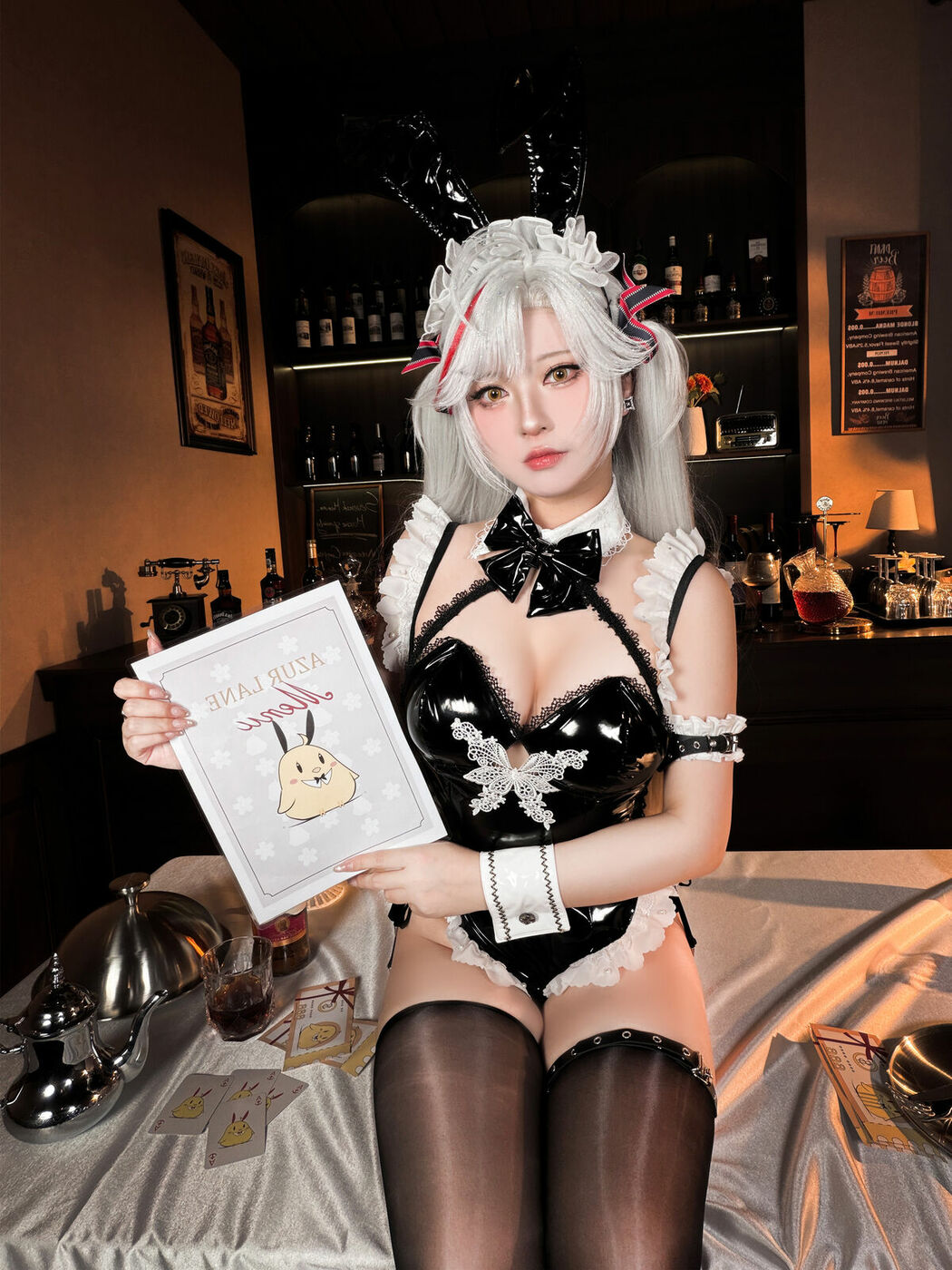 Coser@半半子 – 歐根親王Bunny (63P – 7V)