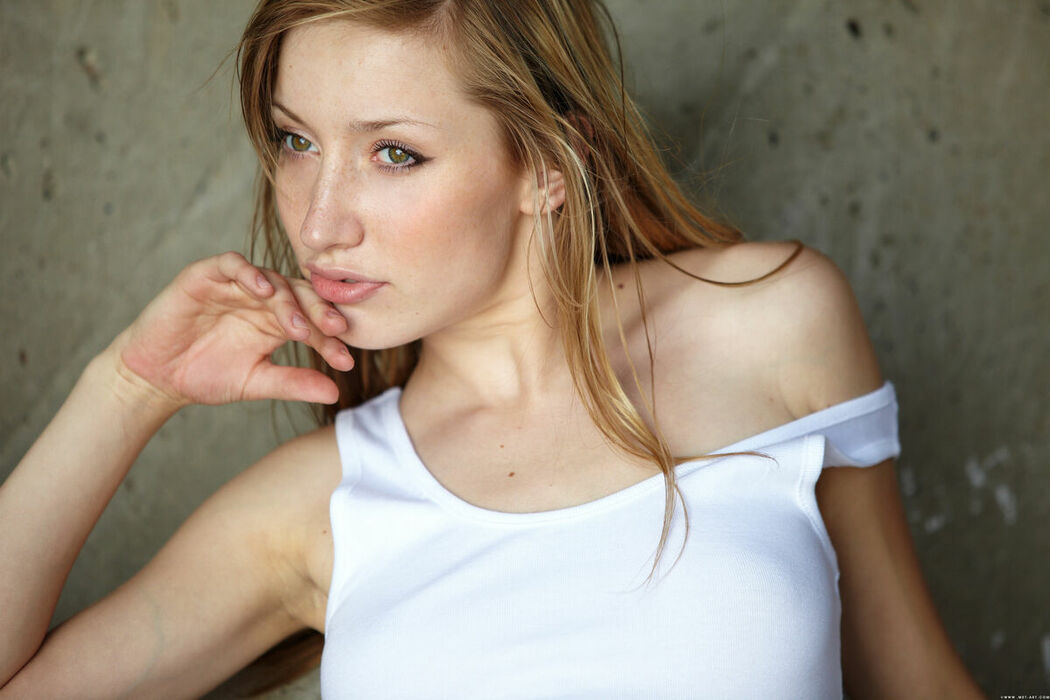 MetArt Sasha – Marinias Part01 (62P)