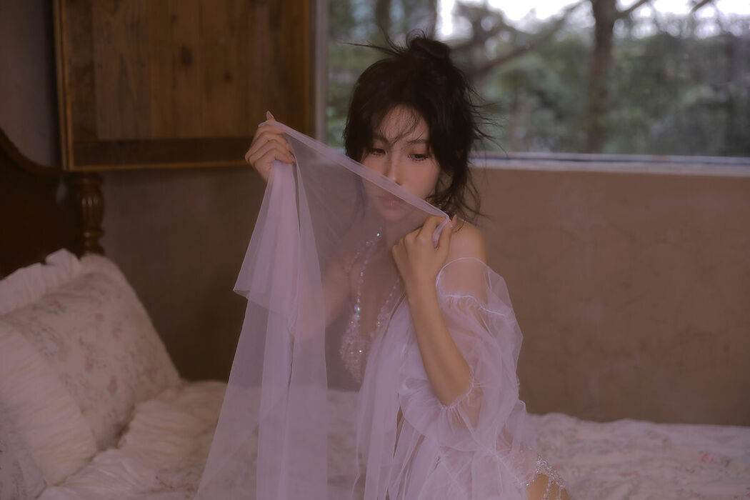 YiTuYu艺图语 Vol.10284 Ye Sheng Mo Te Yuan Zi (11P)
