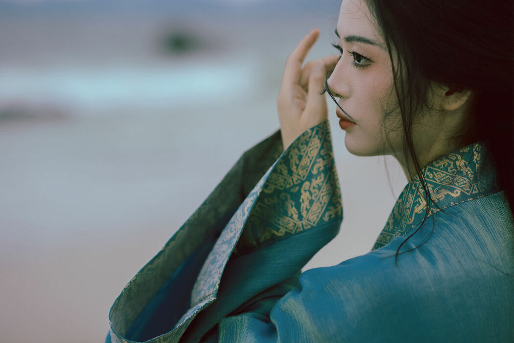 YiTuYu艺图语 Vol.10289 Qing Yi (37P)