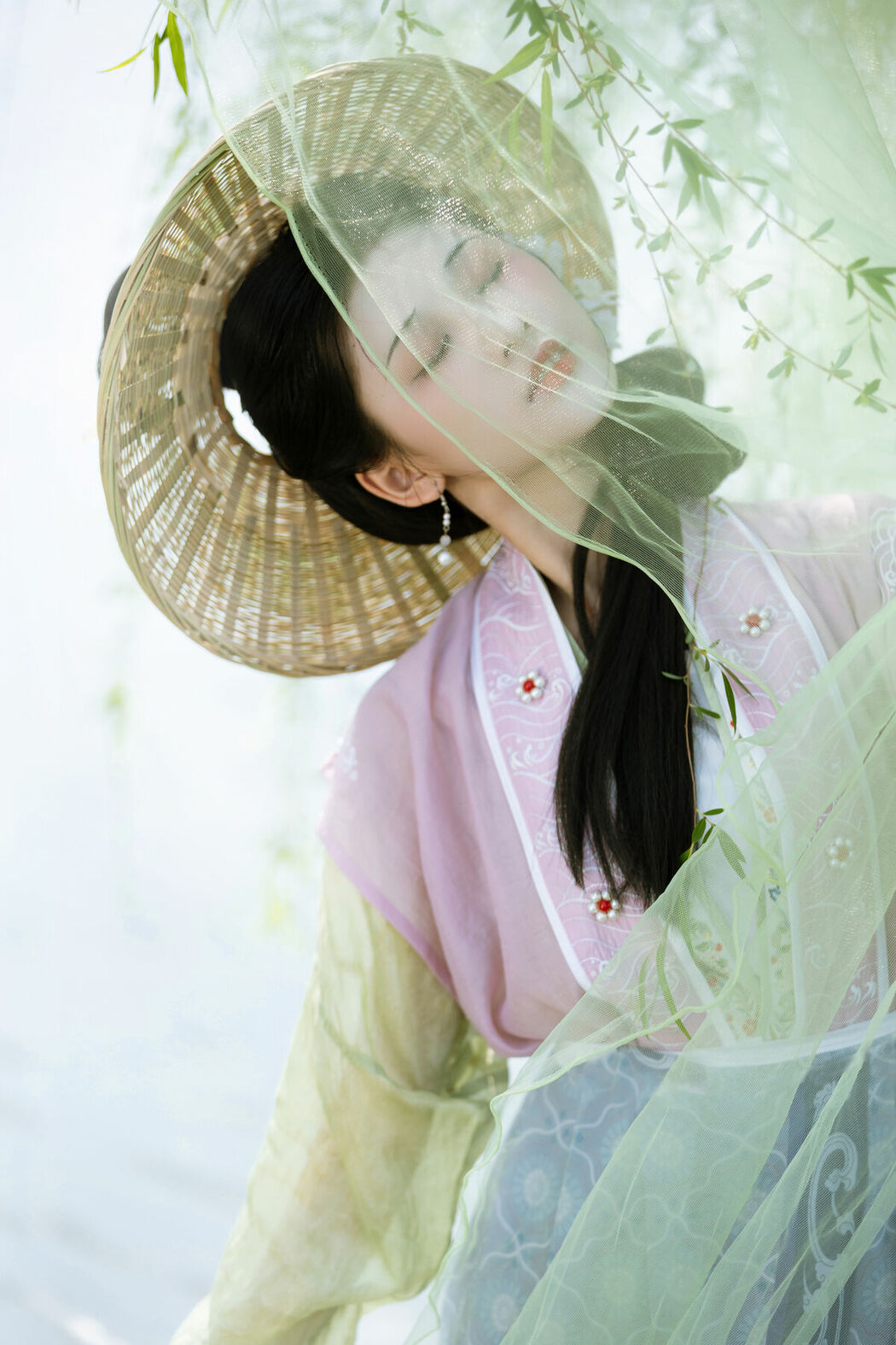 YiTuYu艺图语 Vol.10290 Xiao Y Jin Tian Ye Hen Kai Xin (16P)