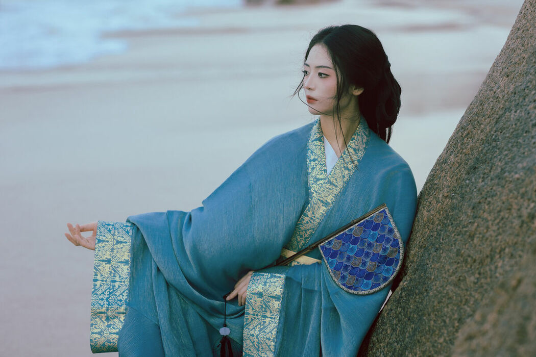 YiTuYu艺图语 Vol.10289 Qing Yi (37P)