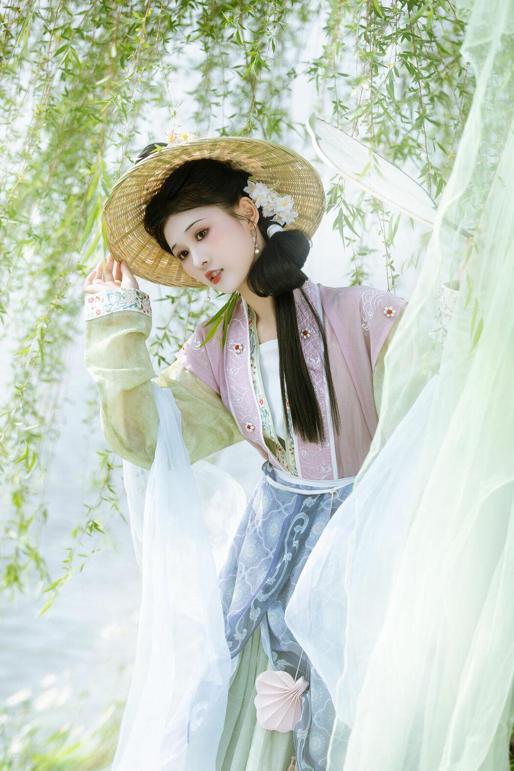 YiTuYu艺图语 Vol.10290 Xiao Y Jin Tian Ye Hen Kai Xin (16P)