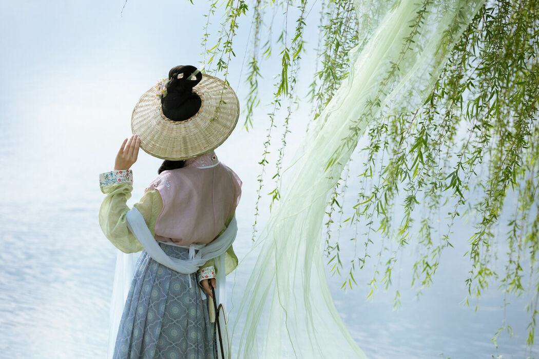 YiTuYu艺图语 Vol.10290 Xiao Y Jin Tian Ye Hen Kai Xin (16P)