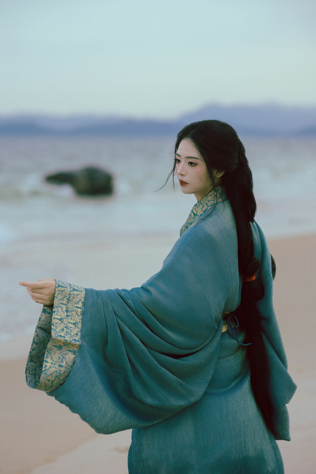 YiTuYu艺图语 Vol.10289 Qing Yi (37P)