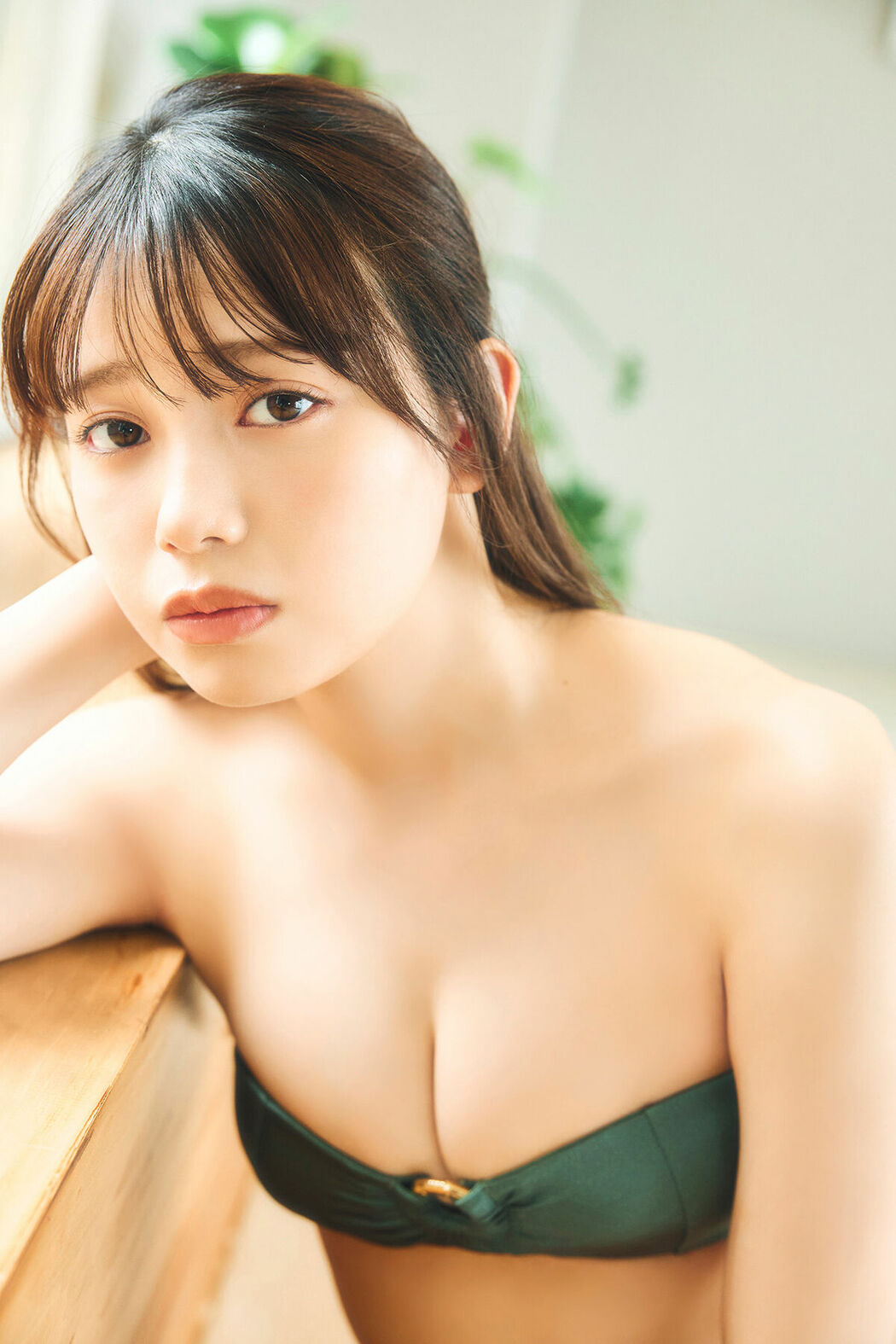 JP Akari Akase あかせあかり – FLASHデジタル写真集 Pure (56P)