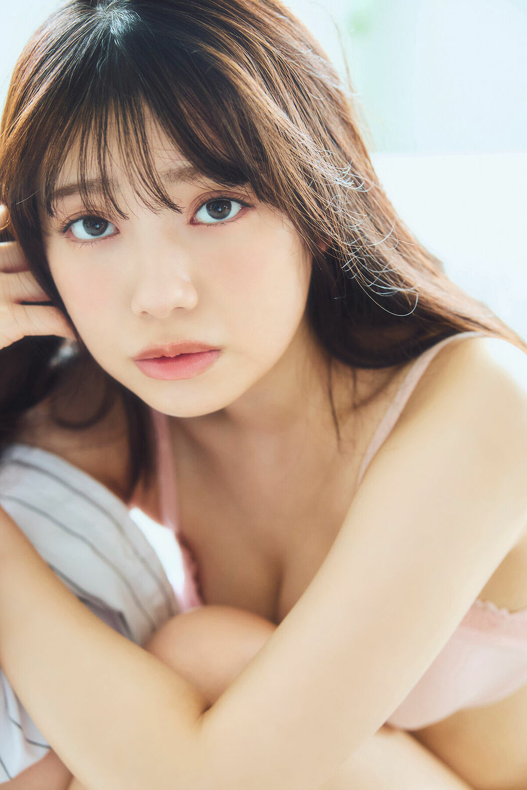 JP Akari Akase あかせあかり – FLASHデジタル写真集 Pure (56P)