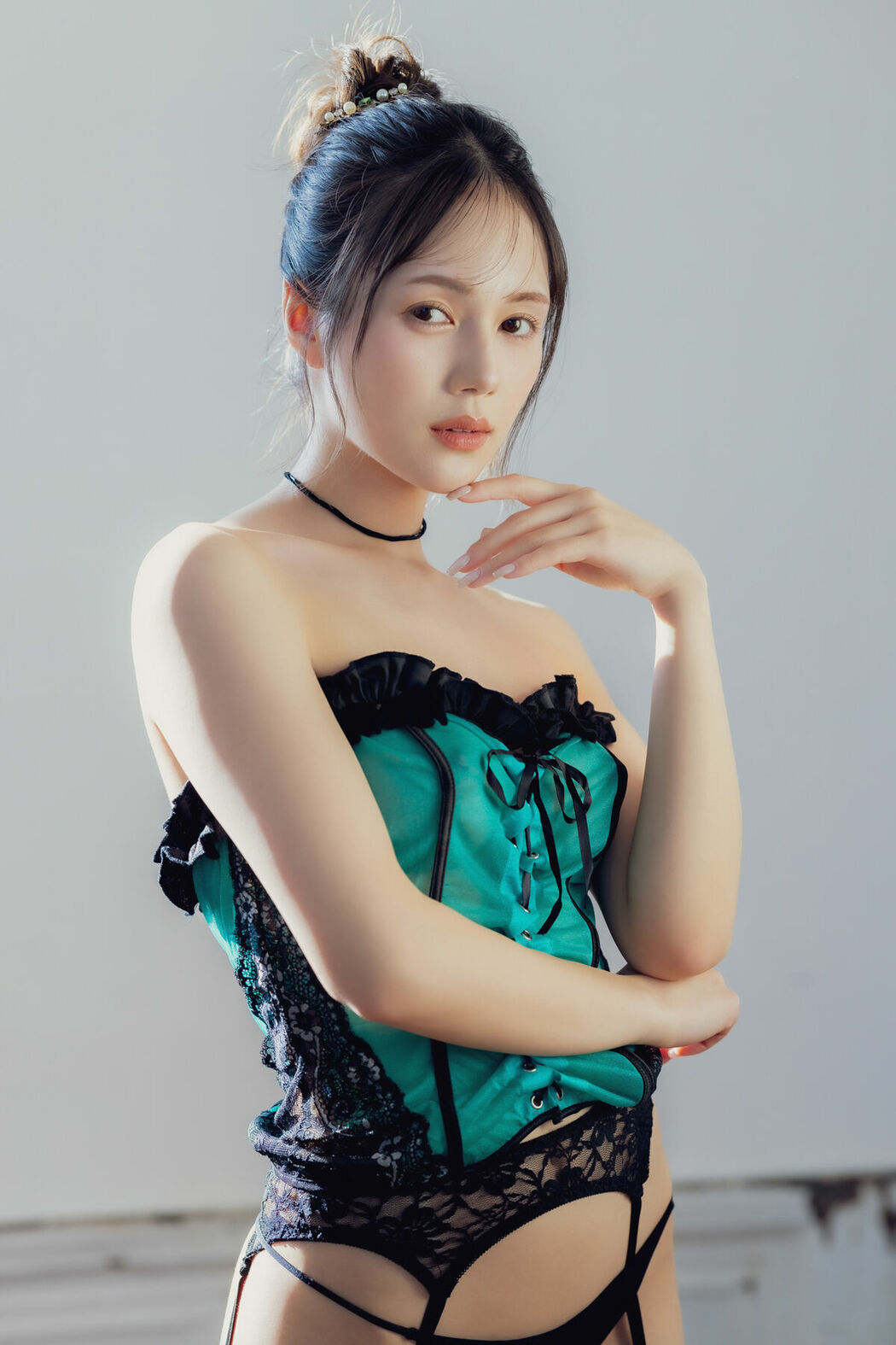 JP Suzumori Remu 涼森れむ – FRIDAYデジタル写真集 Black Moon (51P)