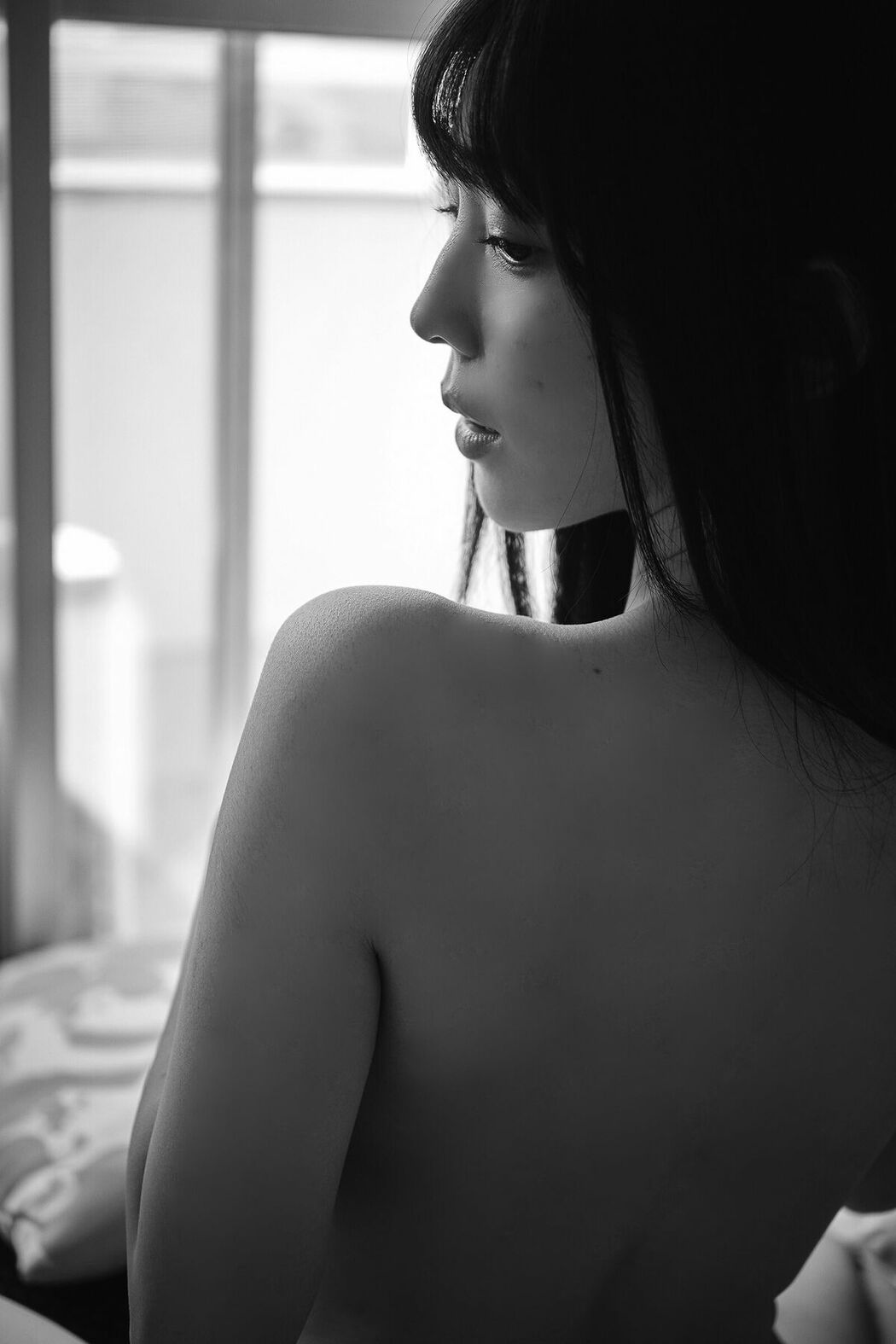JP Yuuri Rukawa 紫藤るい – Real≧Unreal リアルとアンリアル デジタル写真集 (70P)