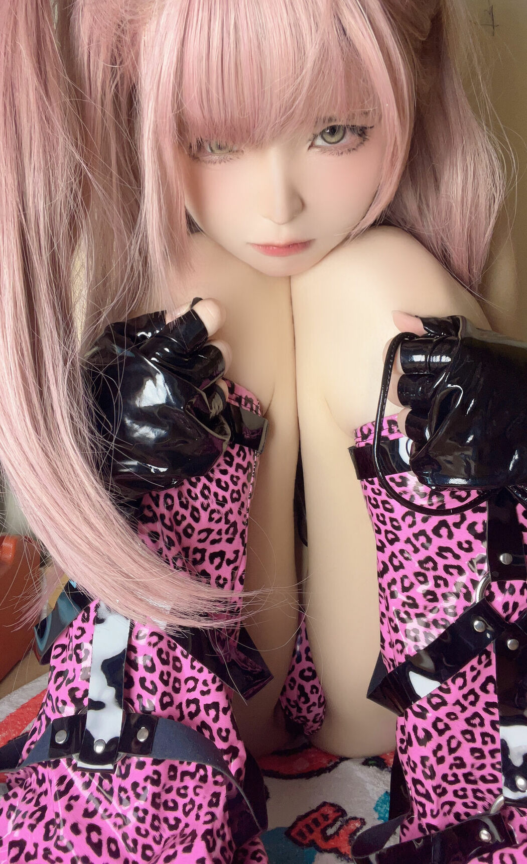 Coser@Quan冉有点饿 – 千禧豹 (26P)