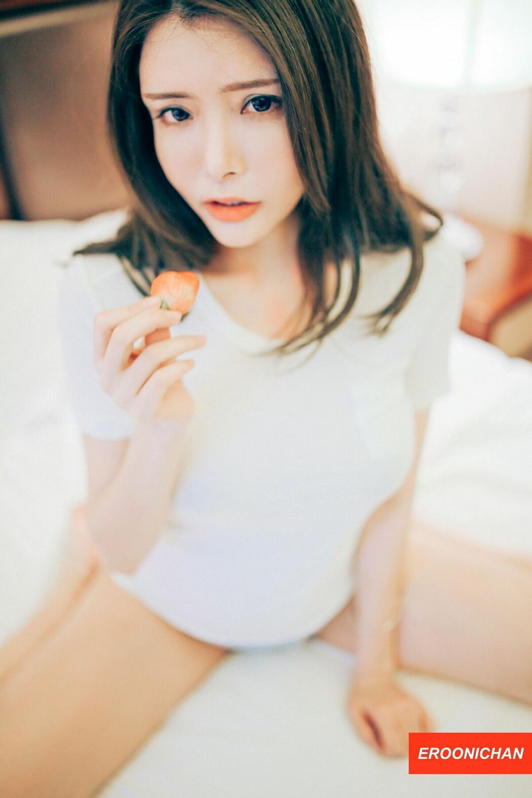 Coser@秋和柯基 – EROONICHAN CUTE写真集 (73P – 1V)