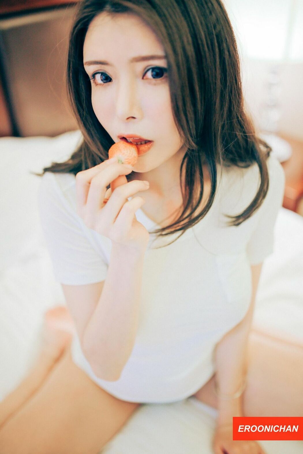 Coser@秋和柯基 – EROONICHAN CUTE写真集 (73P – 1V)