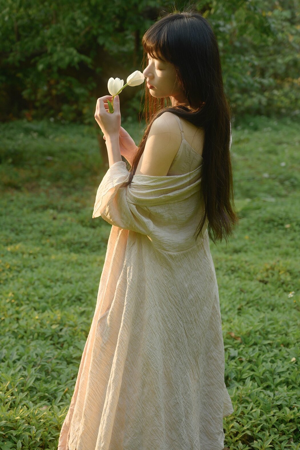 YiTuYu艺图语 Vol.10293 Shan Ye Xiao Guo (21P) Cover Photo