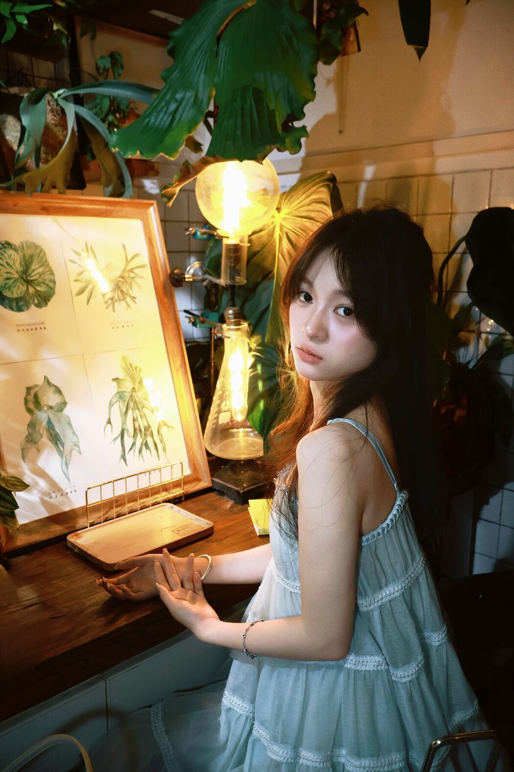 YiTuYu艺图语 Vol.10294 Xue Xue 2233 (22P)