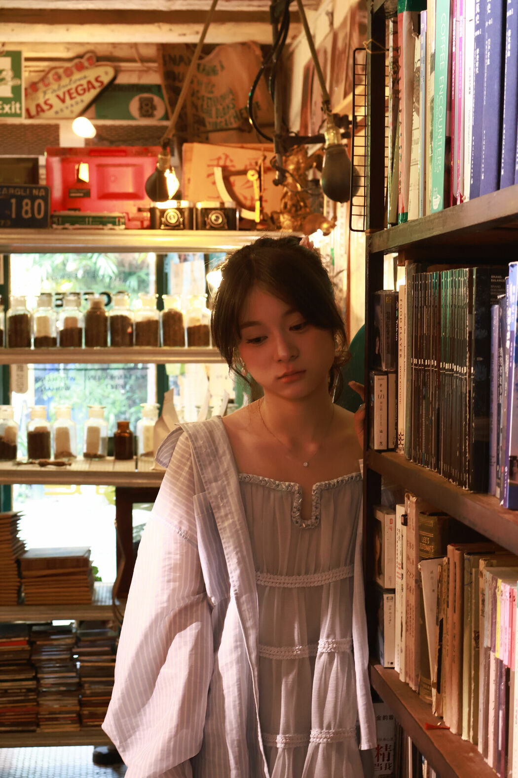 YiTuYu艺图语 Vol.10294 Xue Xue 2233 (22P)