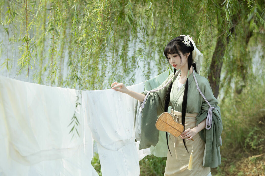 YiTuYu艺图语 Vol.10302 Shi Zhi Lin (15P)