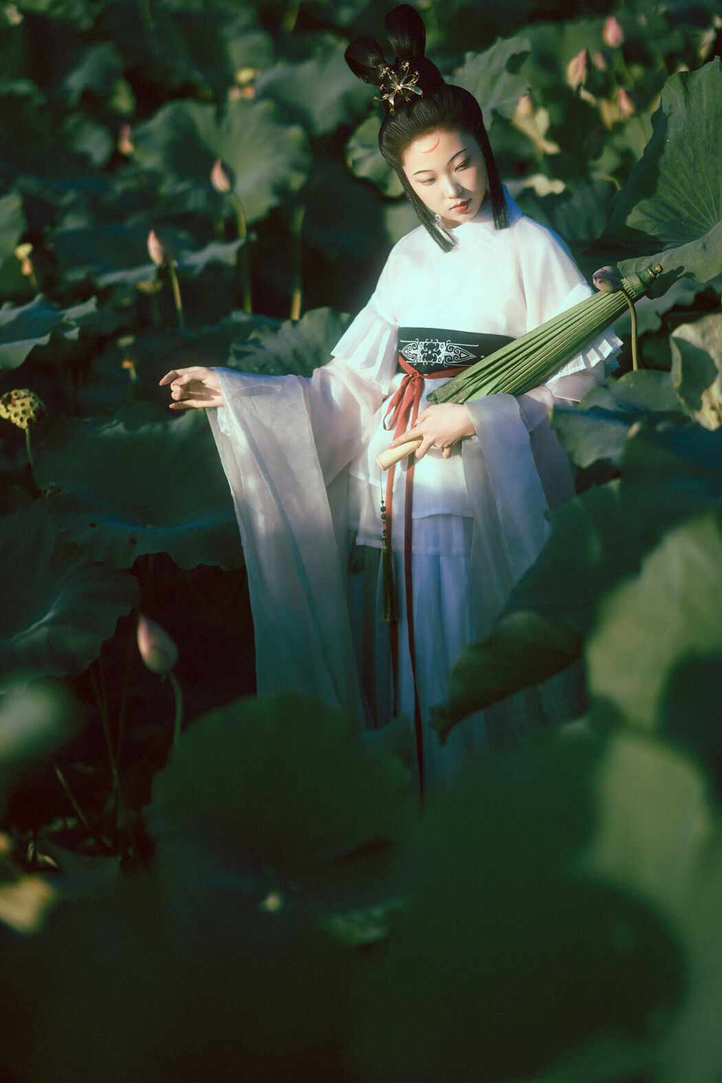 YiTuYu艺图语 Vol.10299 Han Han Ting (38P)