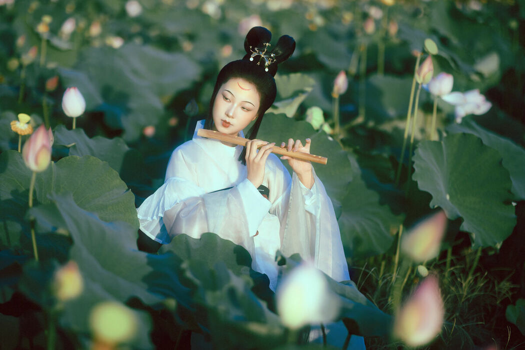 YiTuYu艺图语 Vol.10299 Han Han Ting (38P)