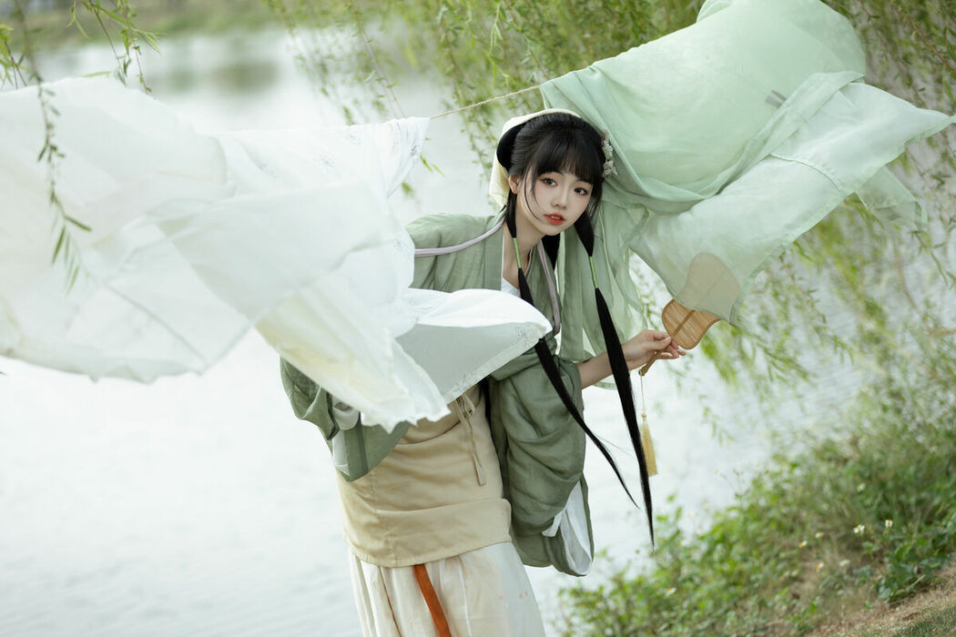 YiTuYu艺图语 Vol.10302 Shi Zhi Lin (15P)