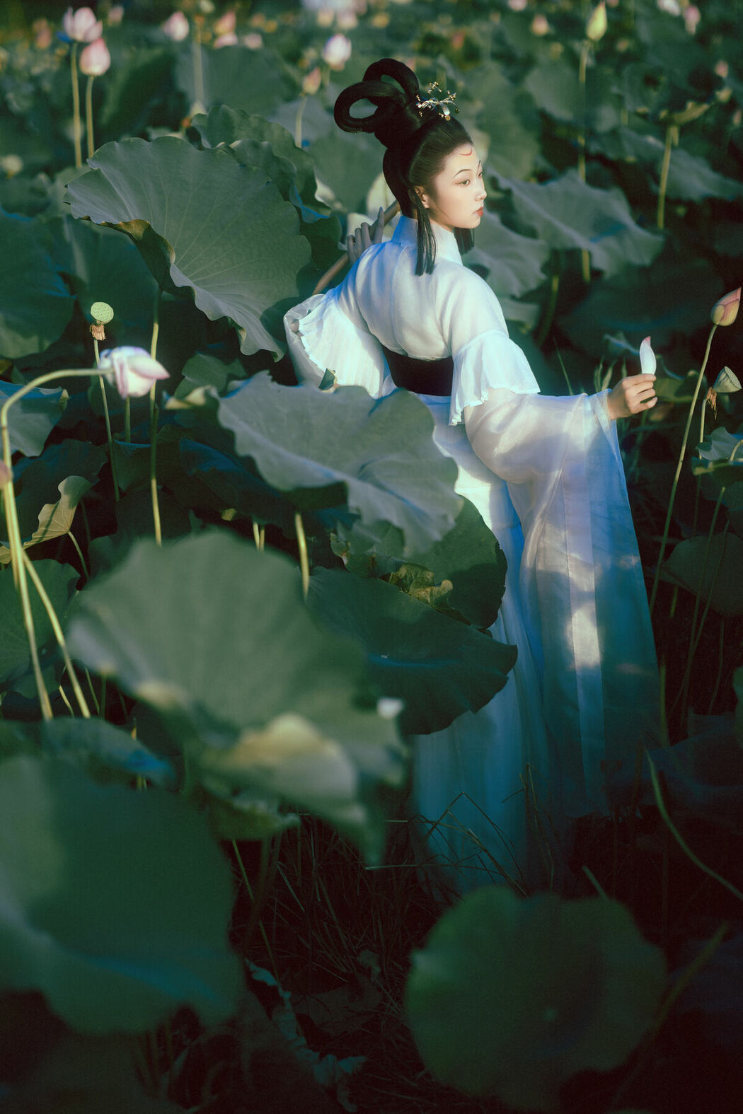 YiTuYu艺图语 Vol.10299 Han Han Ting (38P)