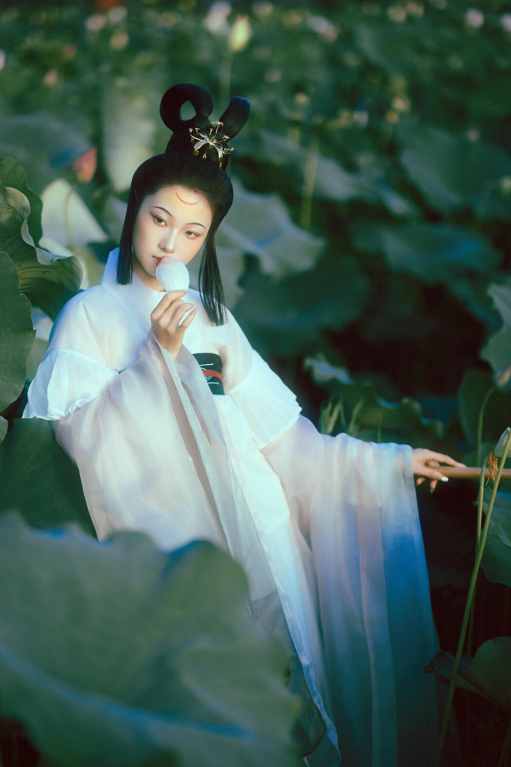 YiTuYu艺图语 Vol.10299 Han Han Ting (38P)