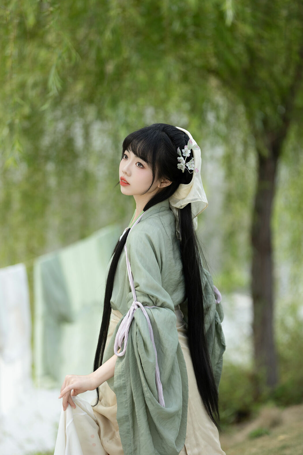 YiTuYu艺图语 Vol.10302 Shi Zhi Lin (15P)