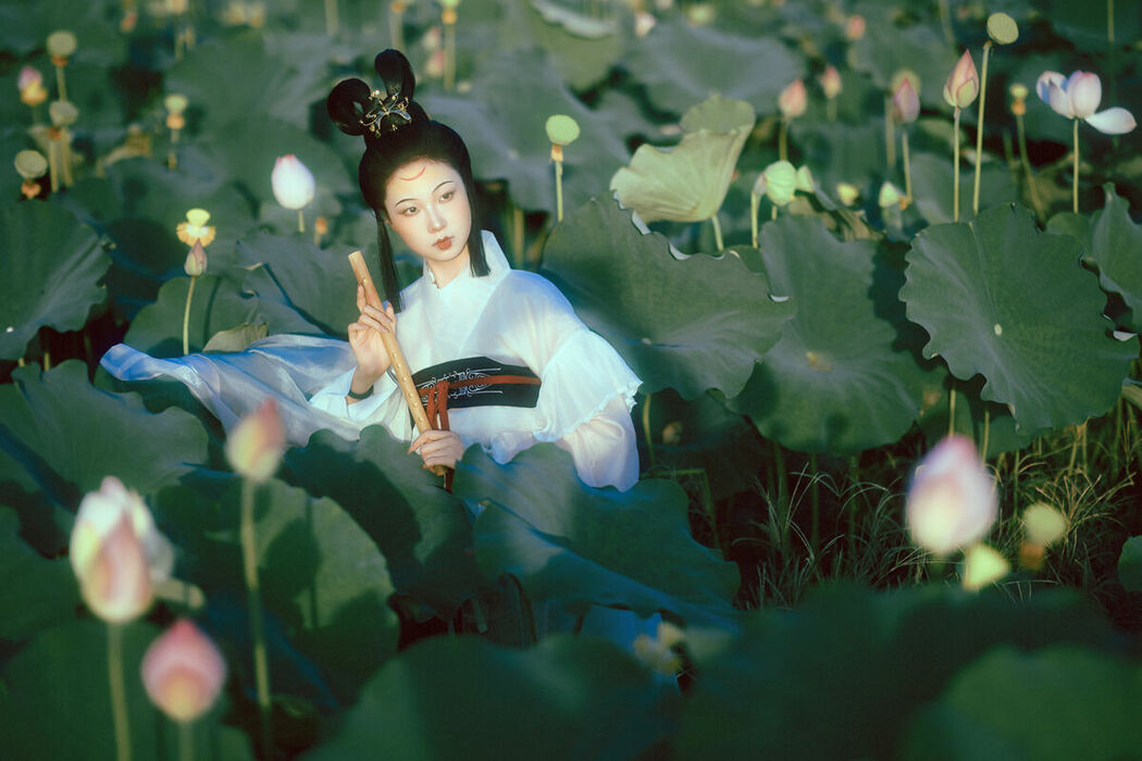 YiTuYu艺图语 Vol.10299 Han Han Ting (38P)