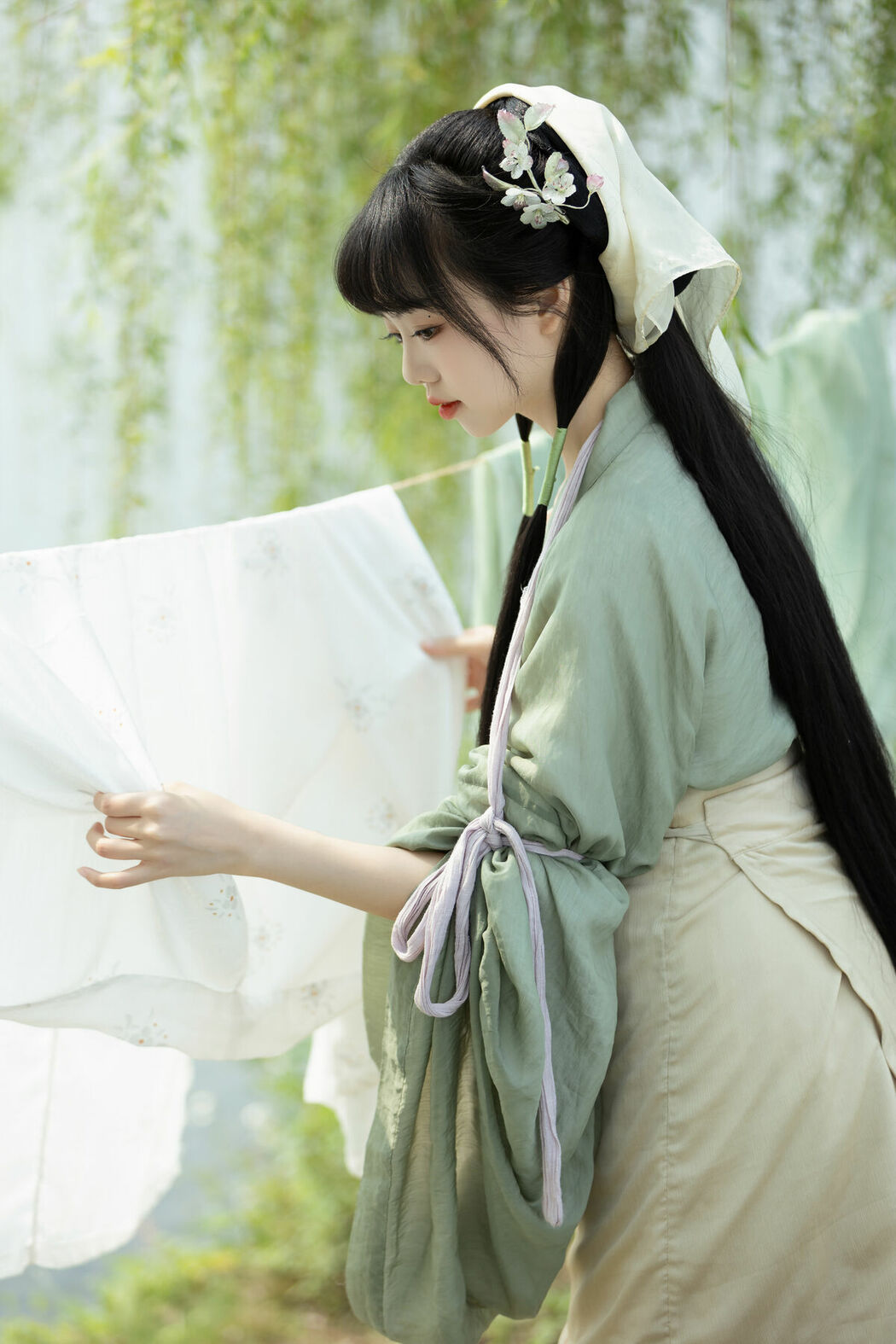 YiTuYu艺图语 Vol.10302 Shi Zhi Lin (15P)