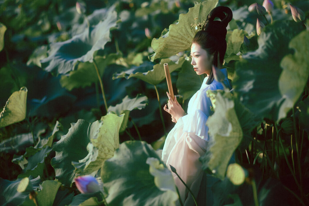 YiTuYu艺图语 Vol.10299 Han Han Ting (38P)