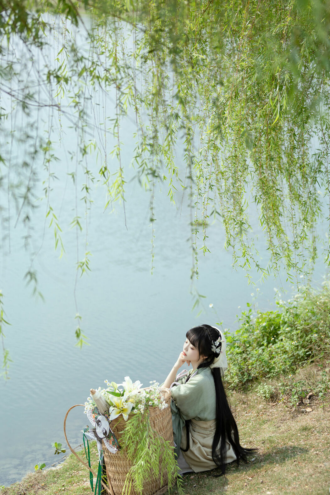YiTuYu艺图语 Vol.10302 Shi Zhi Lin (15P)