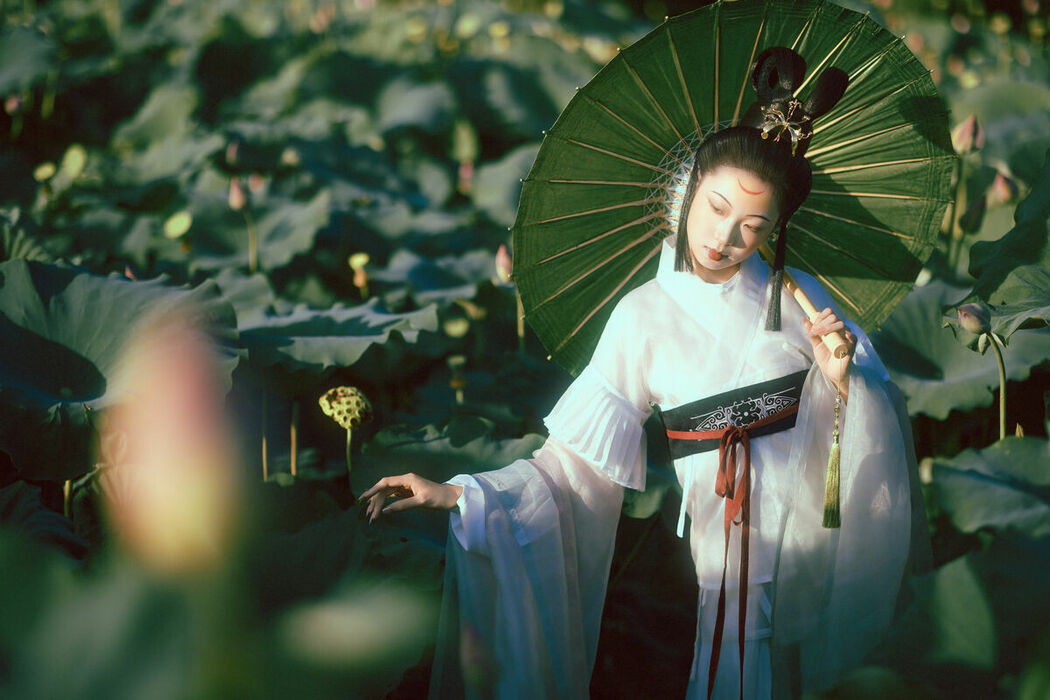 YiTuYu艺图语 Vol.10299 Han Han Ting (38P)