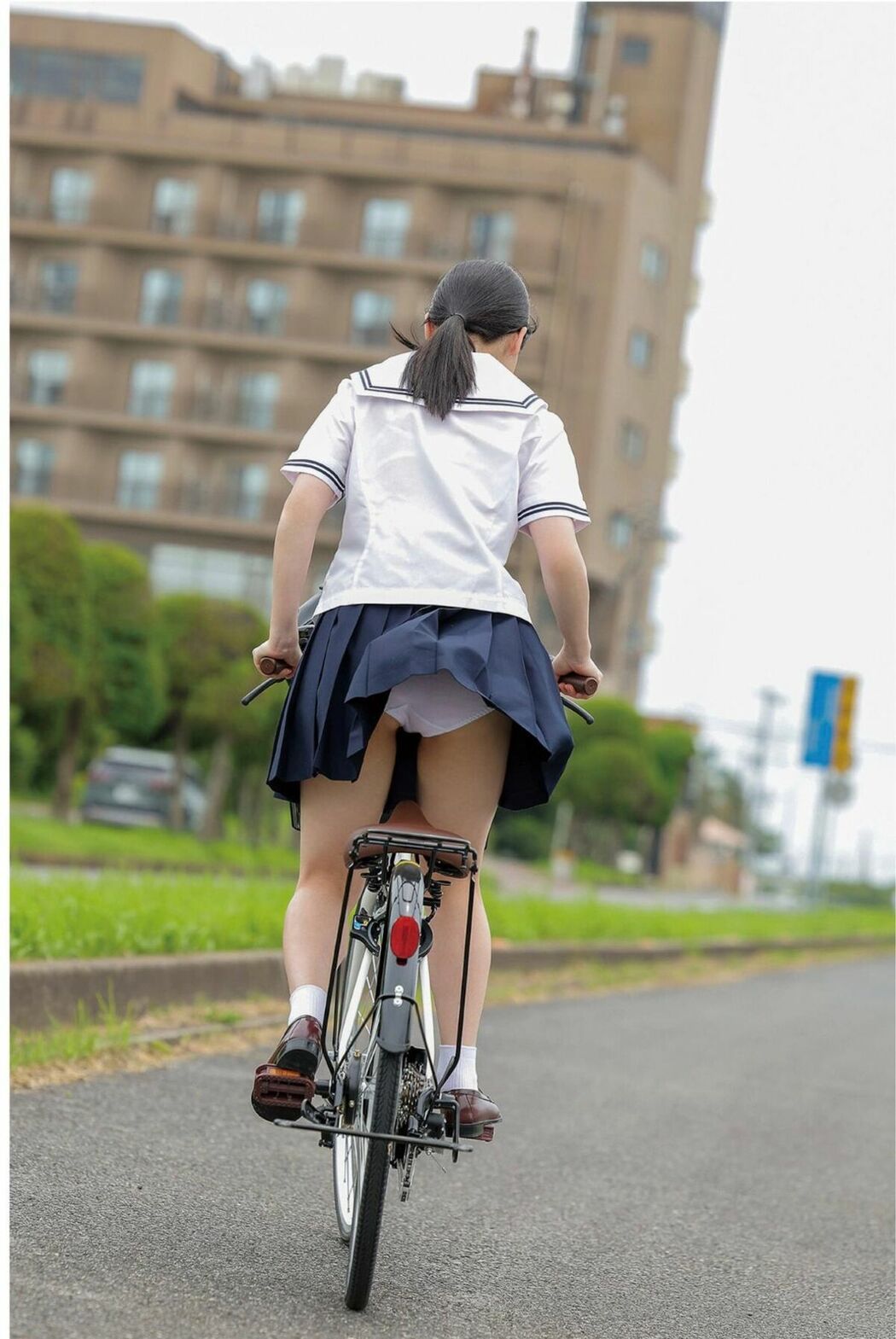JP Aizuki Himari 逢月ひまり – Classmate 同級生 Part01 (59P)