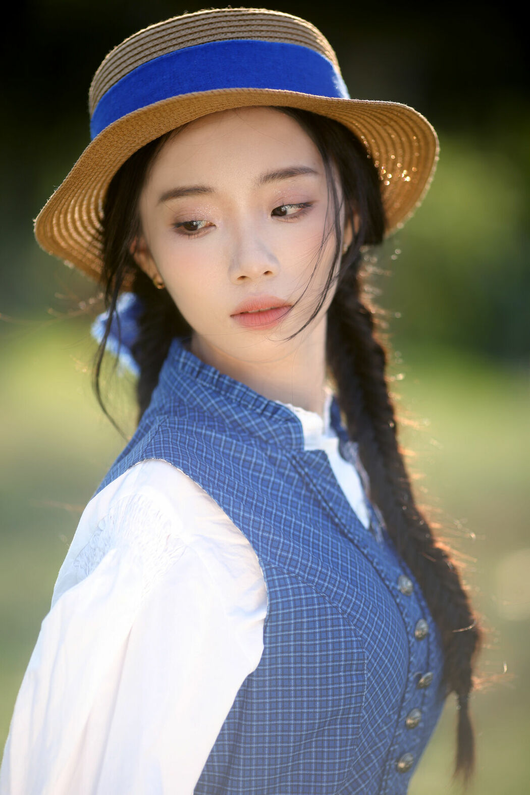 YiTuYu艺图语 Vol.10308 Yi Ming (17P)