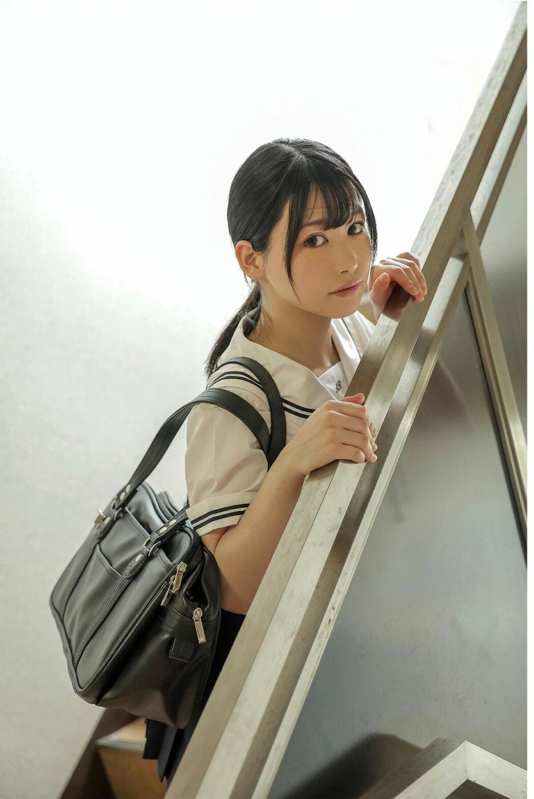 JP Aizuki Himari 逢月ひまり – Classmate 同級生 Part01 (59P)