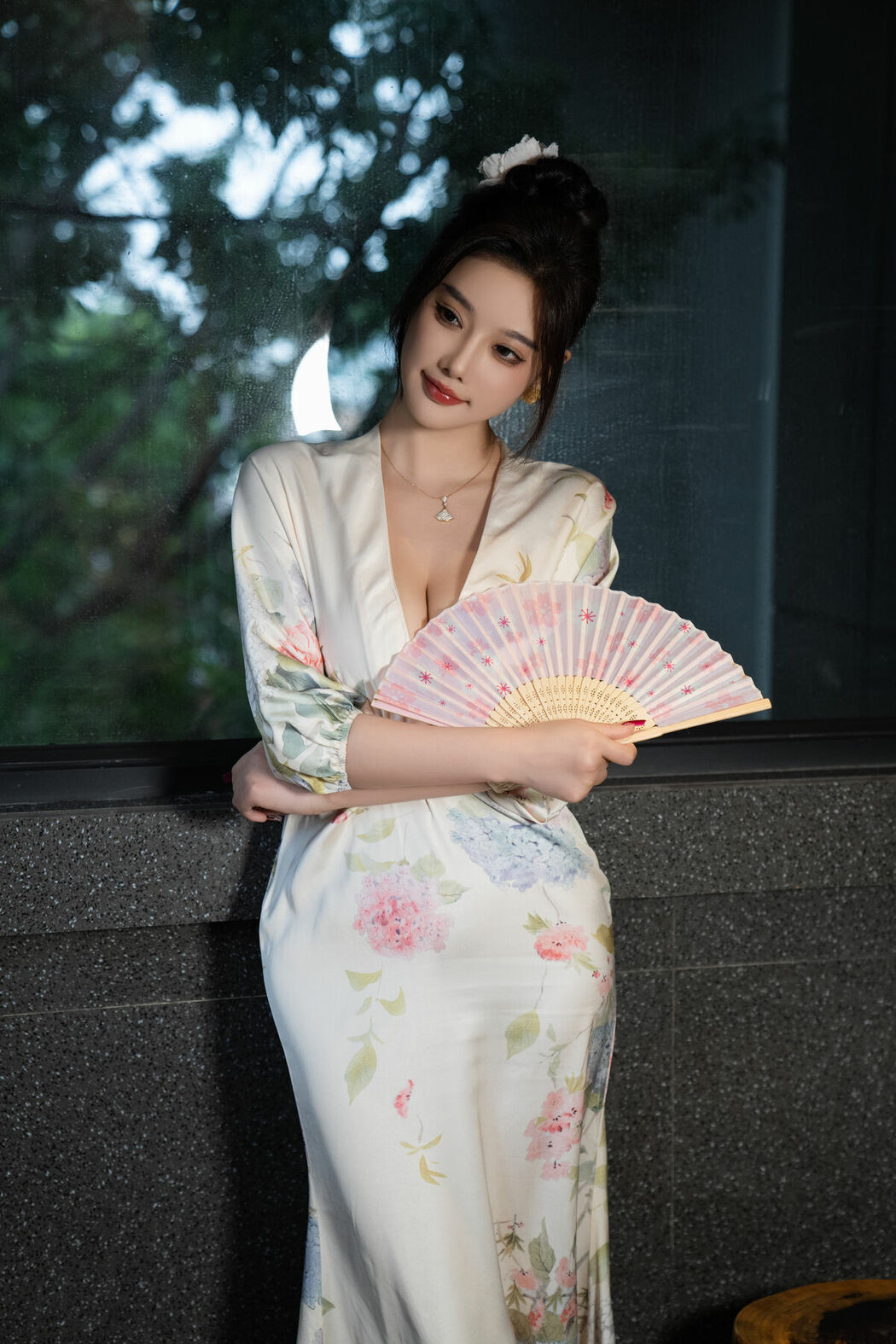 内购无水印 Yang Chen Chen 杨晨晨Yome – 秀人网模特 红色情趣 Part01 (56P)