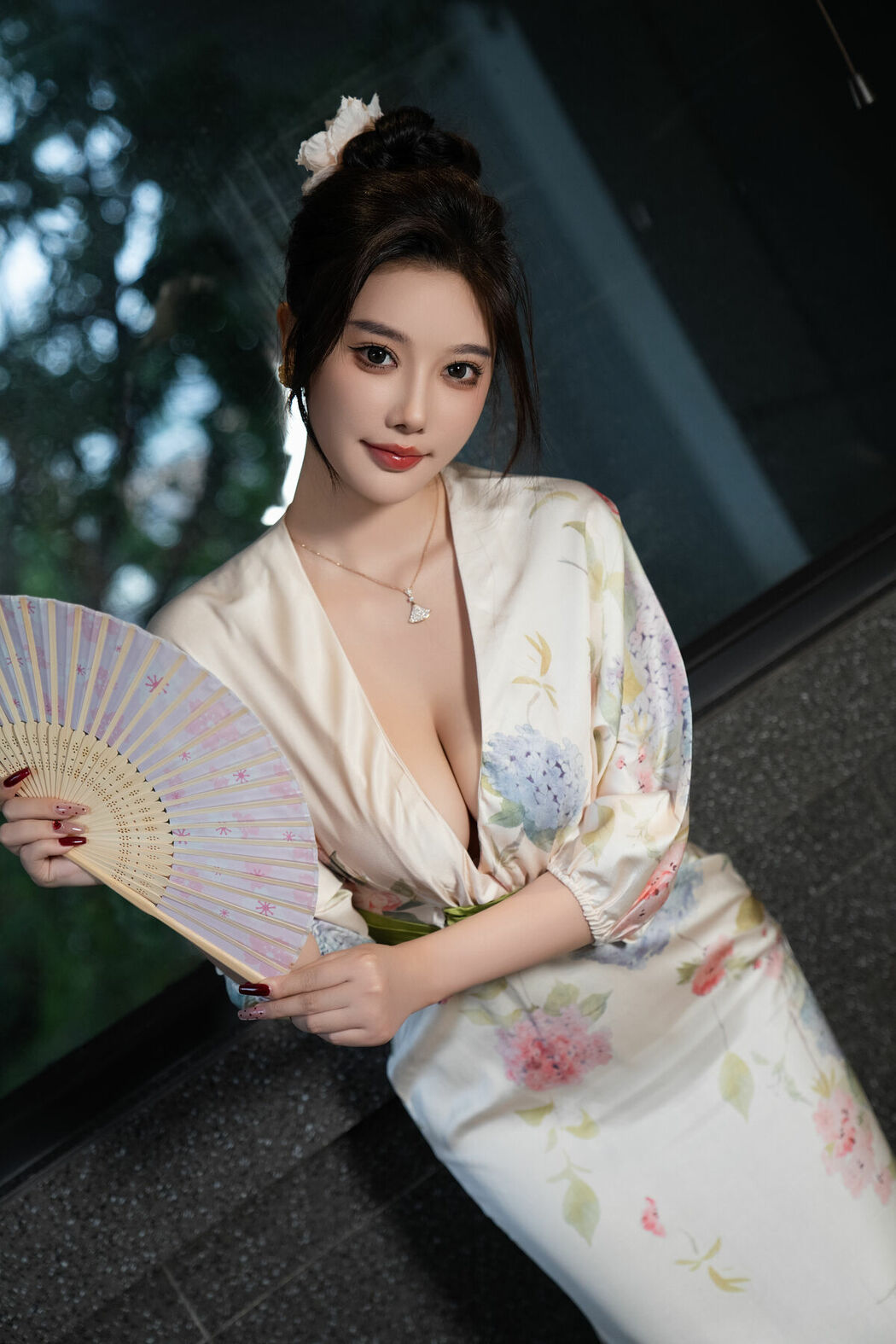 内购无水印 Yang Chen Chen 杨晨晨Yome – 秀人网模特 红色情趣 Part01 (56P)