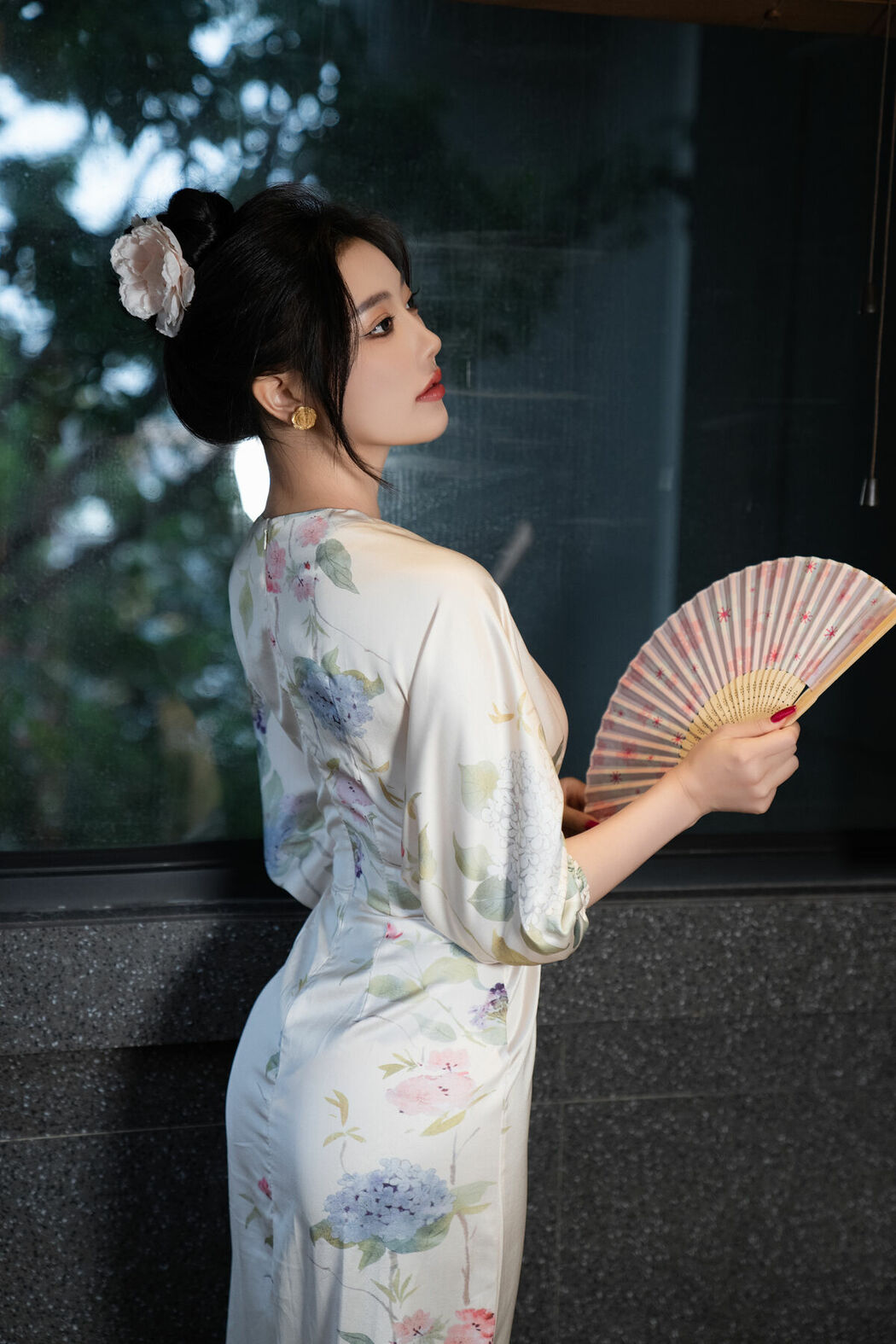 内购无水印 Yang Chen Chen 杨晨晨Yome – 秀人网模特 红色情趣 Part01 (56P)