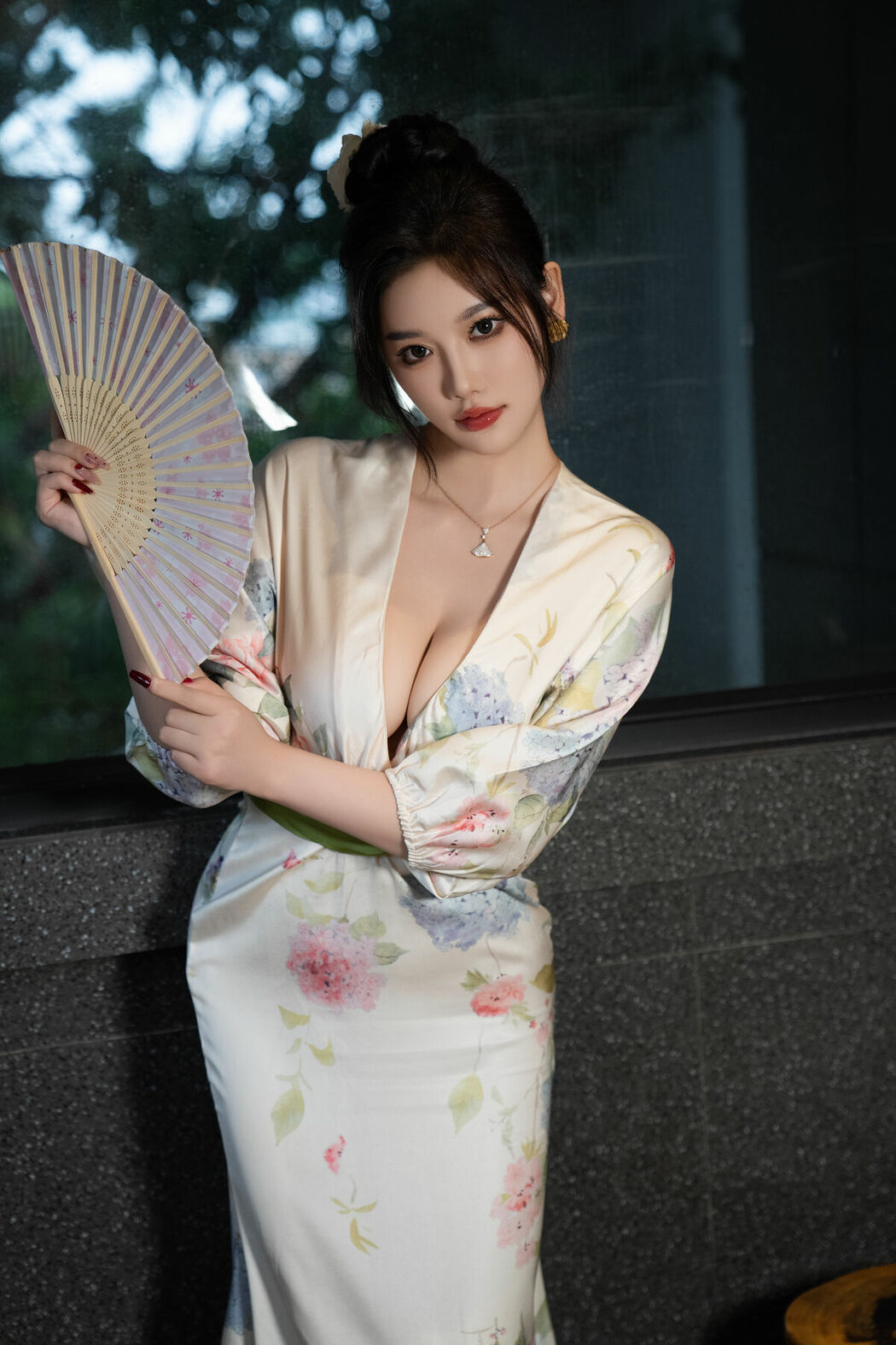 内购无水印 Yang Chen Chen 杨晨晨Yome – 秀人网模特 红色情趣 Part01 (56P)
