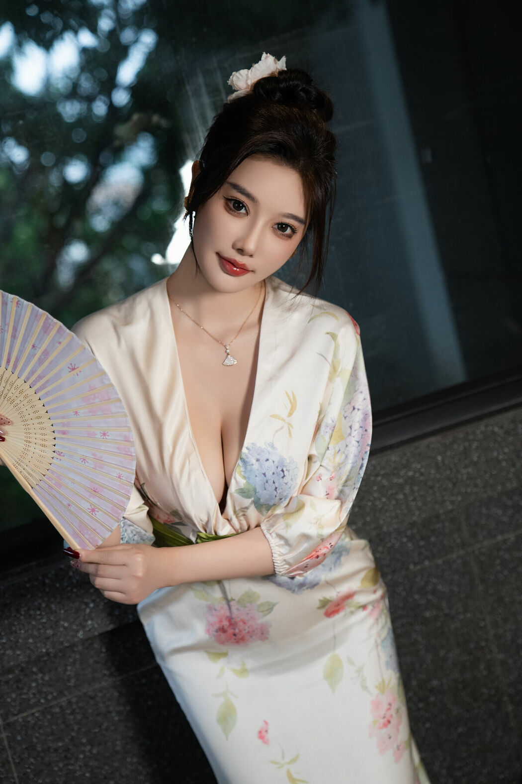 内购无水印 Yang Chen Chen 杨晨晨Yome – 秀人网模特 红色情趣 Part01 (56P)