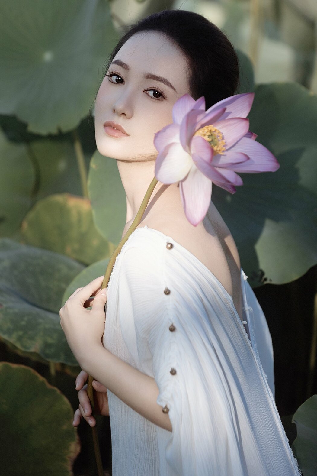 YiTuYu艺图语 Vol.10310 Hanhan (38P) Cover Photo