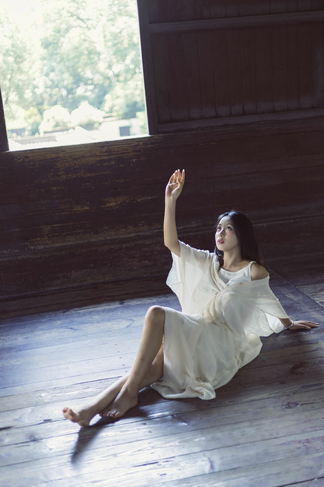 YiTuYu艺图语 Vol.10311 Xiao U (36P)