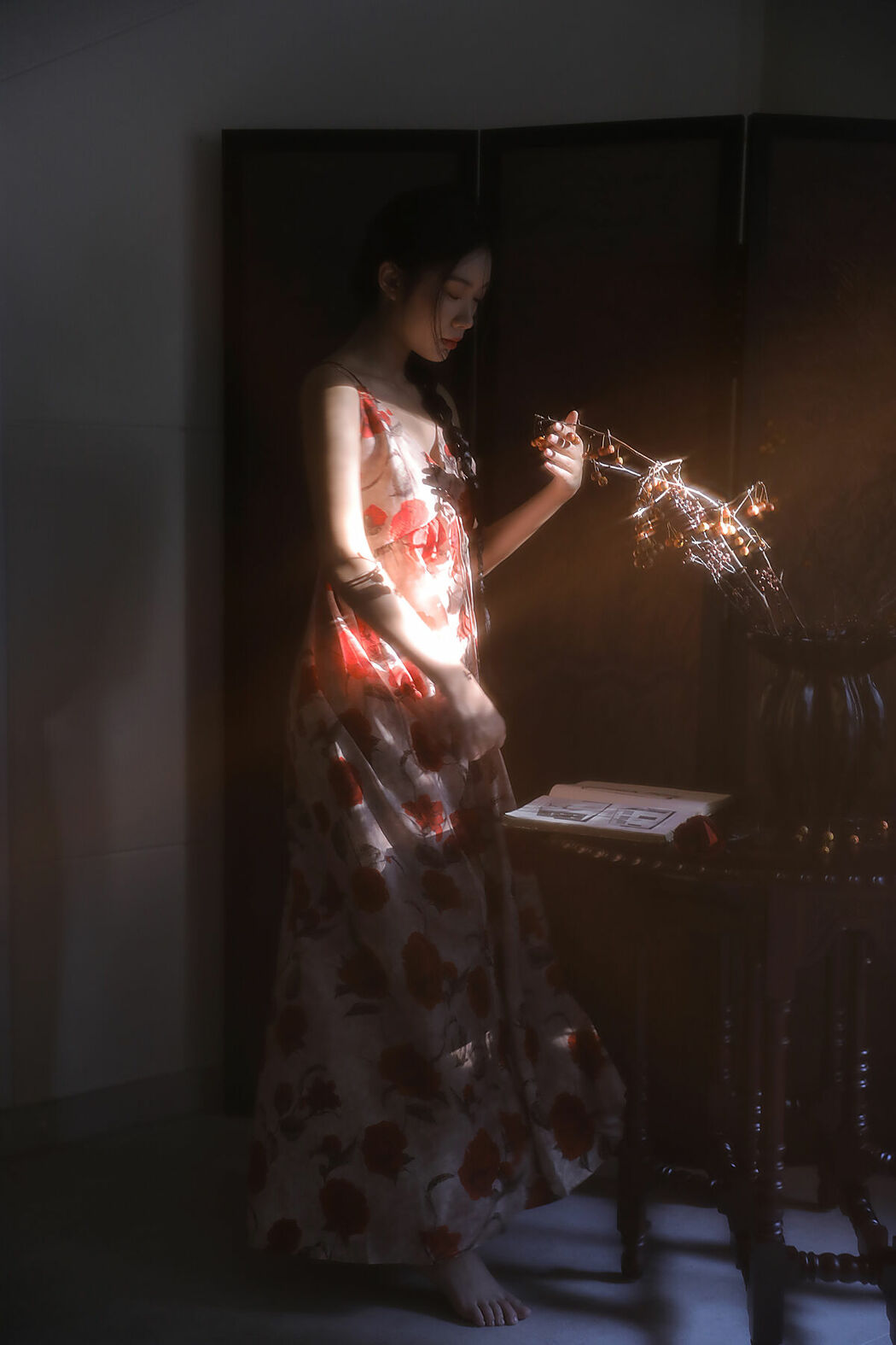 YiTuYu艺图语 Vol.10313 Liu Liu (12P)