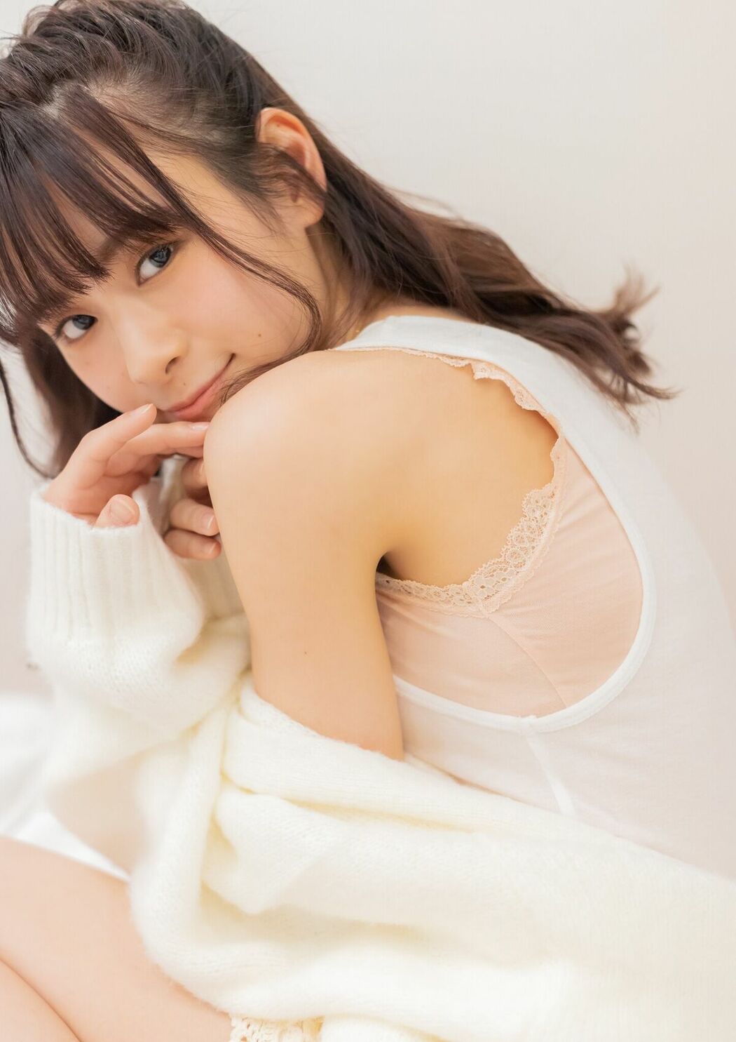 JP Kaori Maeda 前田佳織里 – 1st写真集 おとなのかおり 声優パラダイス Part01 (61P)