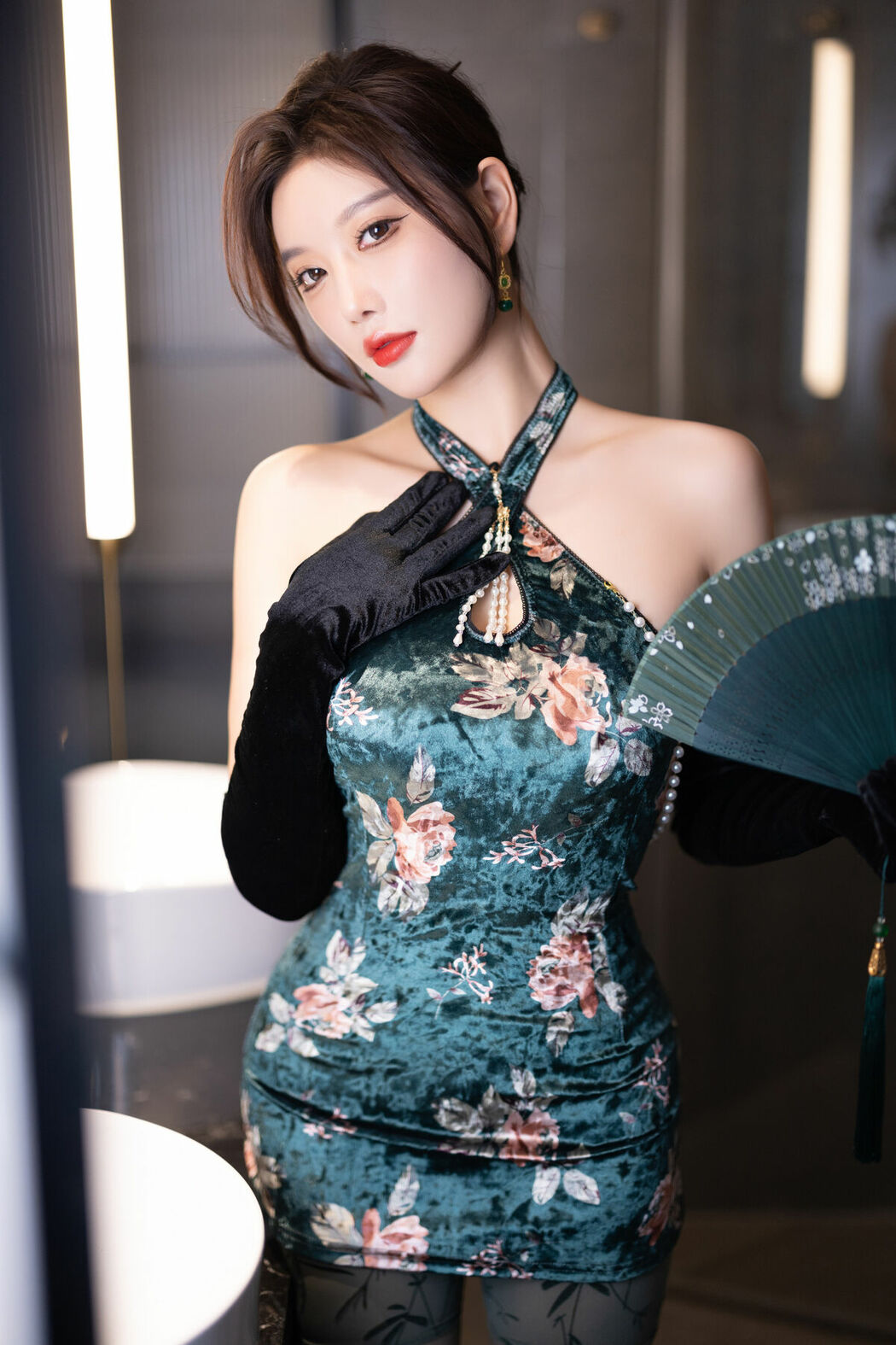 内购无水印 Yang Chen Chen 杨晨晨Yome – 秀人网模特 绿色情趣内衣 Part01 (53P)